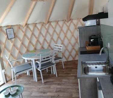 Clermont-Creans Other | Yourte- Bambou - Climatisée- Les Belles Ouvrières