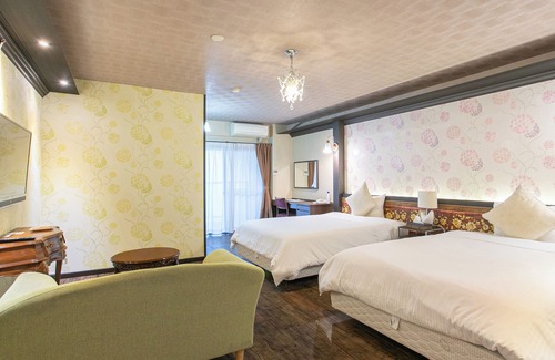 Yufuin Onsen Hotel | Yufuin Besso Shikisai Hotel