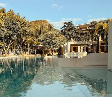 Nasugbu Apartment | Yugen Suites at Pico De Loro
