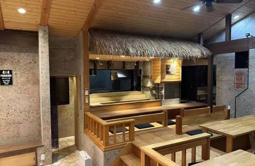 Kitaazumi-gun Bed & Breakfast | Yukiguni Base Hakuba