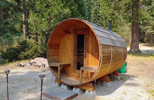 McCloud House | Yurt in Secluded Setting Near Mt Shasta/McCloud, CA
