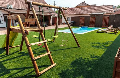 Morahalom Villa | Zöld Gerle ház Mórahalom