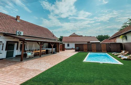 Morahalom Villa | Zöld Gerle ház Mórahalom