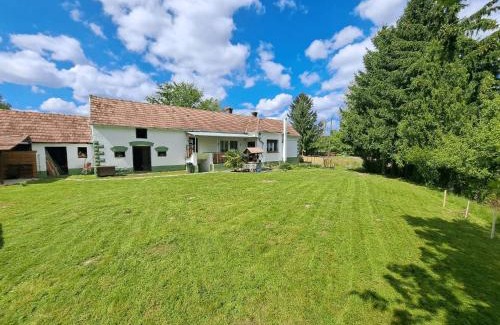 Kerkaszentkiraly House | Zöld orom vendégház