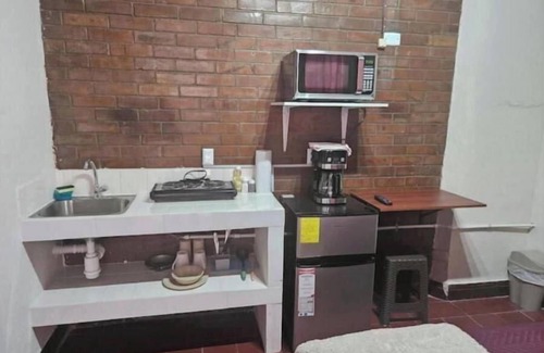 Zona 5 Apartment | Z1 2 Space with a fresh mood & Z1 3 Urban shelter with style