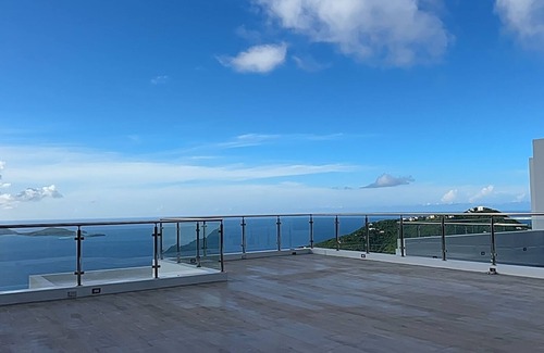 Road Town Villa | Zafira Luxe Ocean View Villa, Gourmet Kitchen, Pool & BBQ