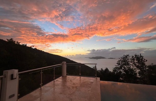 Road Town Villa | Zafira Luxe Ocean View Villa, Gourmet Kitchen, Pool & BBQ