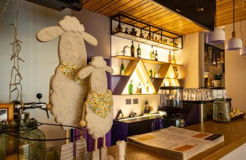 Łacko Hotel | Zajazd Kałużna