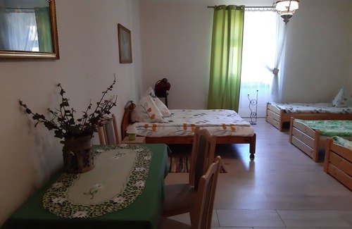 Bardo House | Zajazd Pod Złotym Gryfem