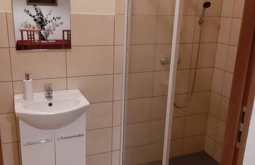 Bardo House | Zajazd Pod Złotym Gryfem