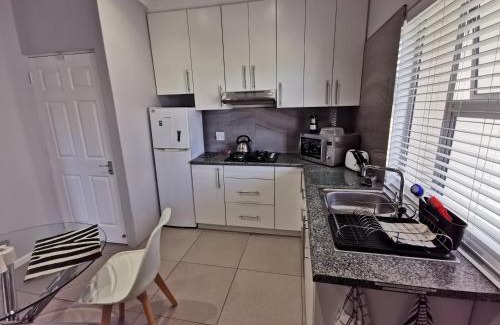 Kenridge Apartment | Zebra Place
