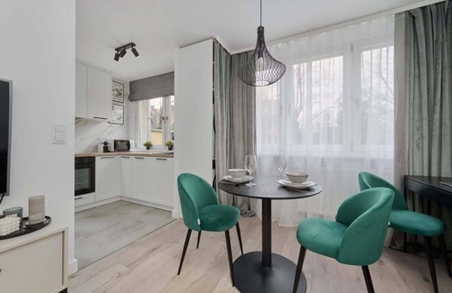 Psie Pole Apartment | Zegadłowicza 35 | Practical Studio | Remote Work