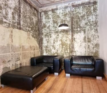 Mugeln Apartment | Zeitreise: Wohnen im Herrenhaus genau zw. L u. DD