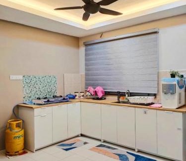Pasir Gudang Apartment | Zen Clan Homestay Scientex with wifi, aircond, water heater