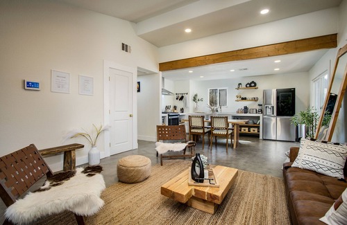 Joshua Tree House | Zen House Joshua Tree Pool Spa 9 Mins JTNP