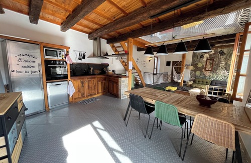 Largentiere Apartment | Zen loft with hanging net (kids will love it!), in a medieval village.