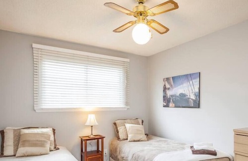 Okanagan-Similkameen House | Zena's By The Beach!