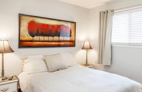 Okanagan-Similkameen House | Zena's By The Beach!