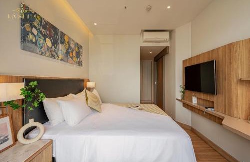 District 1 Apartment | Zenity Complex 5 Star Luxury Resort style of 10 Unit - you can book each Unit with 3br Free Gym and Pool