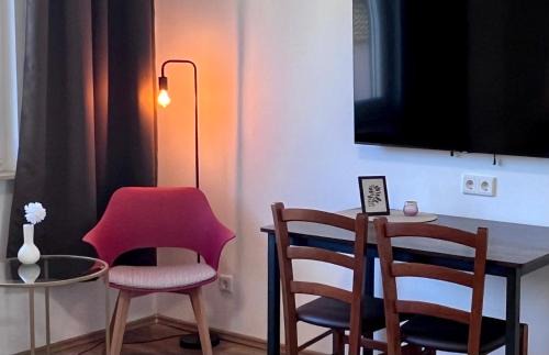 Duisburg City Center Apartment | Zentral gelegenes und stilvoll möbliertes Apartment in Duisburg Nur 5 Minuten vom Hbf und City, ideal für Pendler und Messebesucher