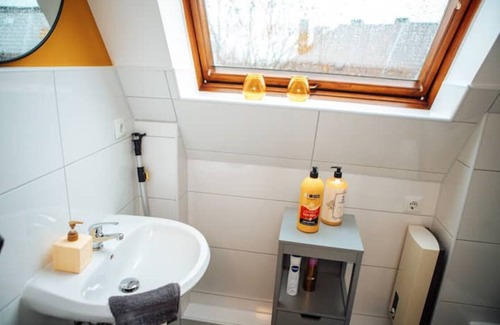 Sudostviertel Apartment | Zentral-lebensmittelgelb Wlan Netflix Stadt