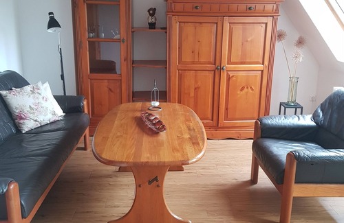 Geesthacht Apartment | Zentrale Ruhige Fewo m. Fußläufiger Busanbindung +geschäften, Hundefreundl. Wald