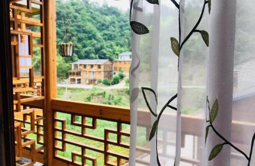 Wulingyuan House | Zhangjiajie one step to heaven inn (Yangjiajie ticket office)