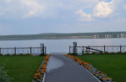 Votkinsk Hotel | Zhemchuzhina Hotel