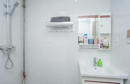 Zhongyuan District Apartment | Zhengzhou Gaoxin·Zhengzhou University New Zone· Locals Apartment 00122100
