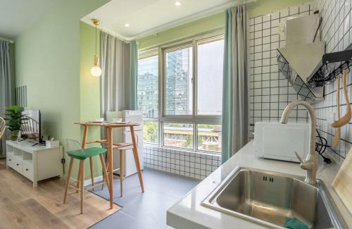 Zhengdong New Area Apartment | Zhengzhou Zhengdong New District·Convention And Exhibition Center· Locals Apartment 00164350