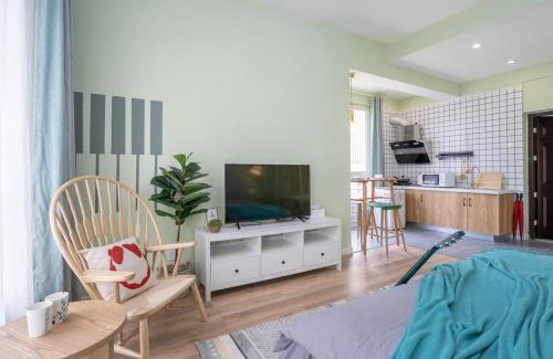 Zhengdong New Area Apartment | Zhengzhou Zhengdong New District·Convention And Exhibition Center· Locals Apartment 00164350