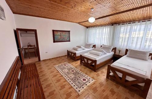 Gjirokaster House | Zholi Guest House