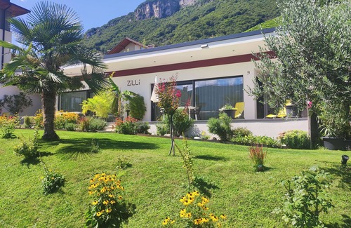 Termeno Sulla Strada del Vino Apartment | Zilli Studio Apartments - The Living Room Garden - Tramin an der Weinstraße