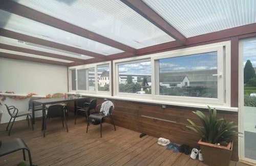 Ost Apartment | Zimmer 2 mit zwei Einzelbetten, gemeinsame Küche und Bad,waschen möglich