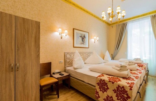 Prenzlauer Berg Cabin | Zimmer 3 Dreibettzimmer