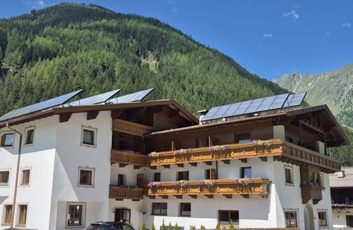 Sankt Leonhard im Pitztal Apartment | Zimmer C - Hotel Pension Haid