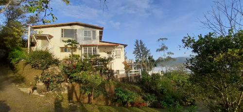 El Valle de Anton House | Ziruma