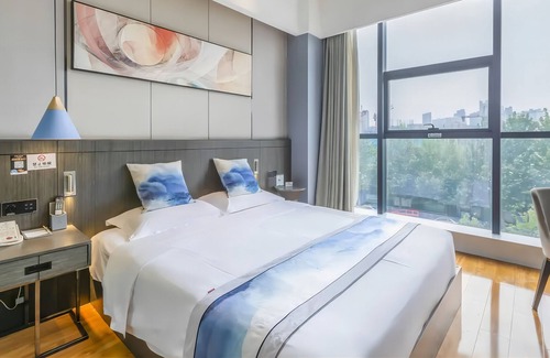 Zhongyuan District Hotel | zonglvshujiudian