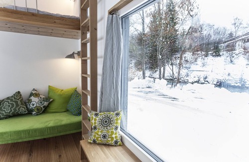 Garmisch-Partenkirchen House | Zugspitz-Rauschen 1 - Live like a dream right on the riverbank with a view of the Zugspitze