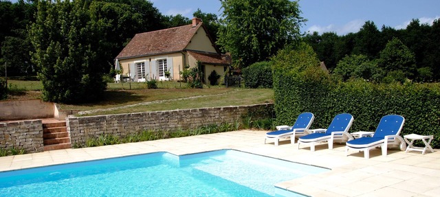 Charming house*, comfort, quiet, breathtaking view, heated pool