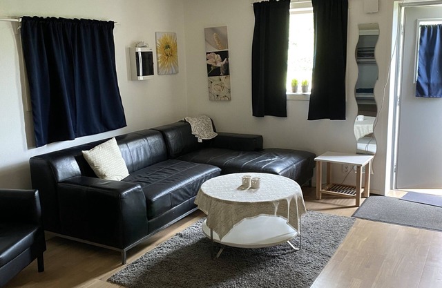 Öländsk och Idyllisk Stuga i Algutsrum.närafina Sandstränder och Ölandsdjurpark