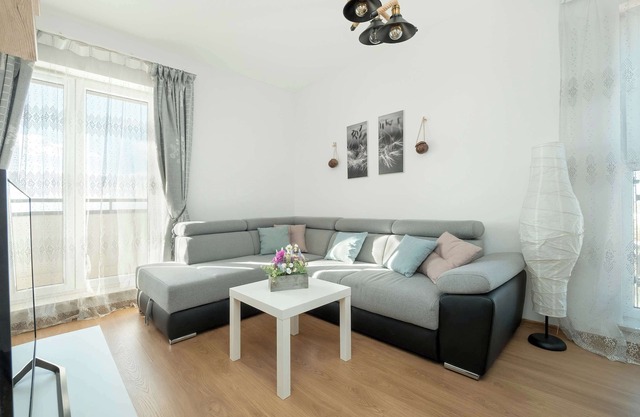 Żeligowskiego 43F | Cozy apartment | Smart TV
