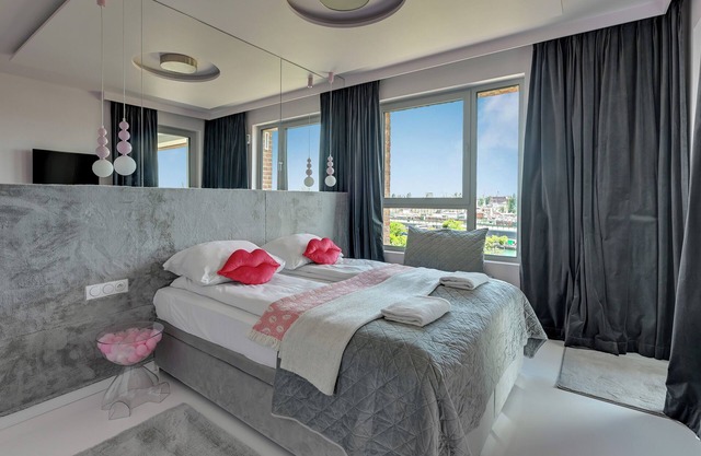 Żurawie Pink Port by Grand Apartments