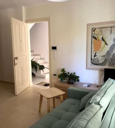 Διαμέρισμα σε ανακαινισμένο αρχοντικό 19ου αιώνα, κέντρο Μύρινας