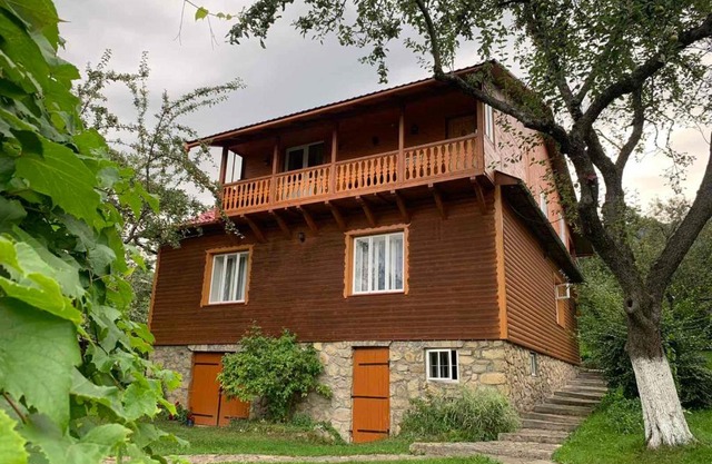 Приватна садиба Яблуневий сад 1