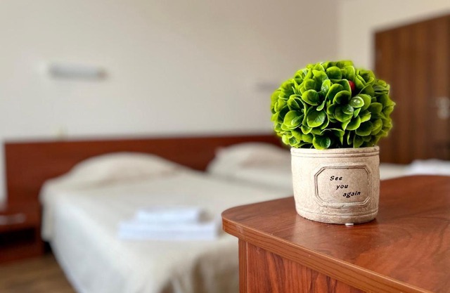 Хотел Лагуна