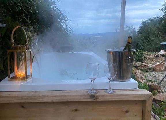 בית גלילי מול היער