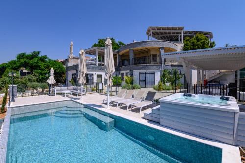 נקודה בנוף - וילה פרטית