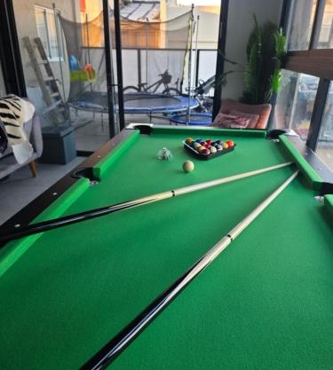 פנטאהוז 7 חדרים עם בריכה ונוף מטריף בטבריה קרית שמואל