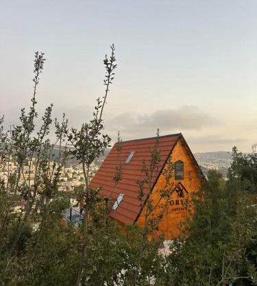 أكواخ المها oryx cottage